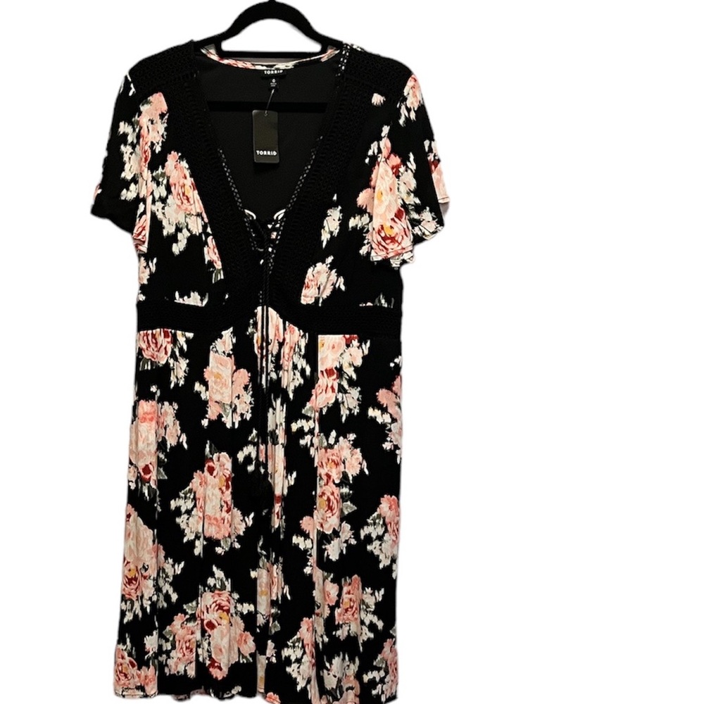 NWT Torrid Black Floral Print Dress Sz0